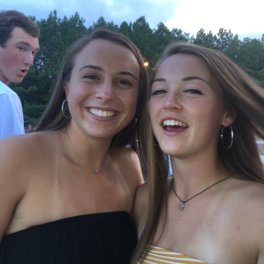 Meet your Posher, Lauren